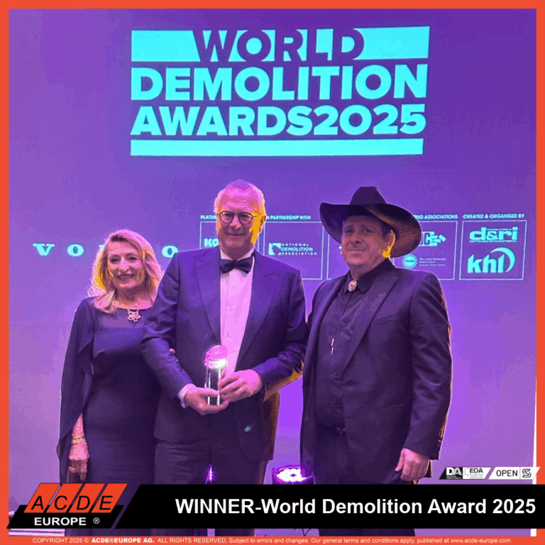 ACDE® Europe team receiving the 2025 World Demolition Award for Innovation – Tools & Attachments in Nashville